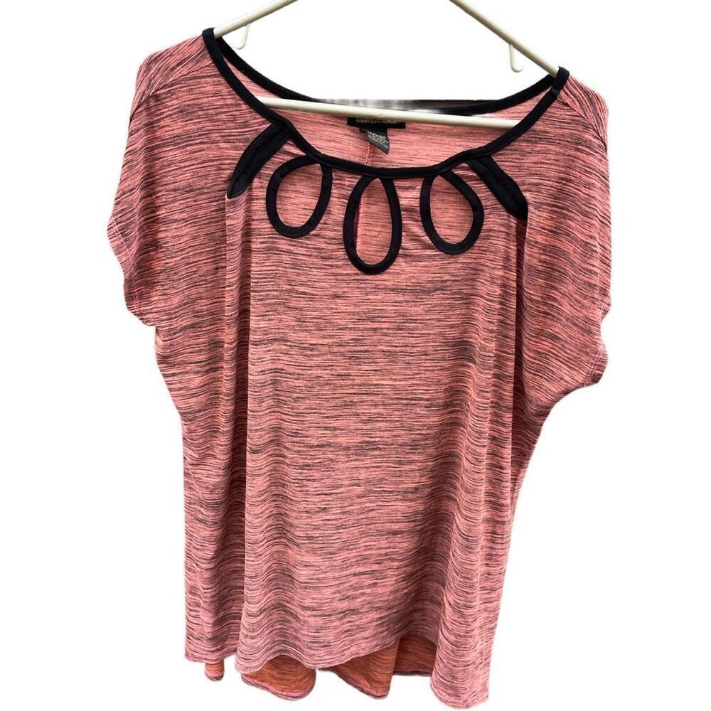 Susan Lawrence size XL relaxed fit cut out front top